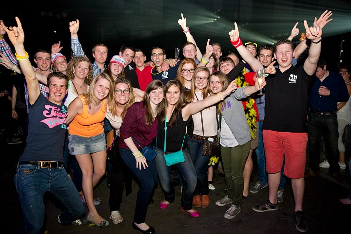 MNM Back to the 90's & 00's @ Sportpaleis, picture 21, photographed by Marc Verdonck - FrontView Magazine