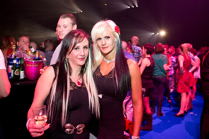 MNM Back to the 90's & 00's @ Sportpaleis, picture 39, photographed by Marc Verdonck - FrontView Magazine
