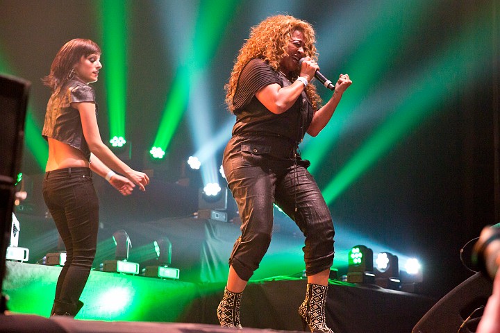 MNM Back to the 90's & 00's @ Sportpaleis, picture 56, photographed by Marc Verdonck - FrontView Magazine