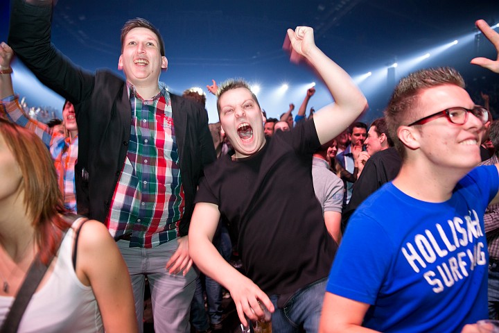 MNM Back to the 90's & 00's @ Sportpaleis, picture 62, photographed by Marc Verdonck - FrontView Magazine