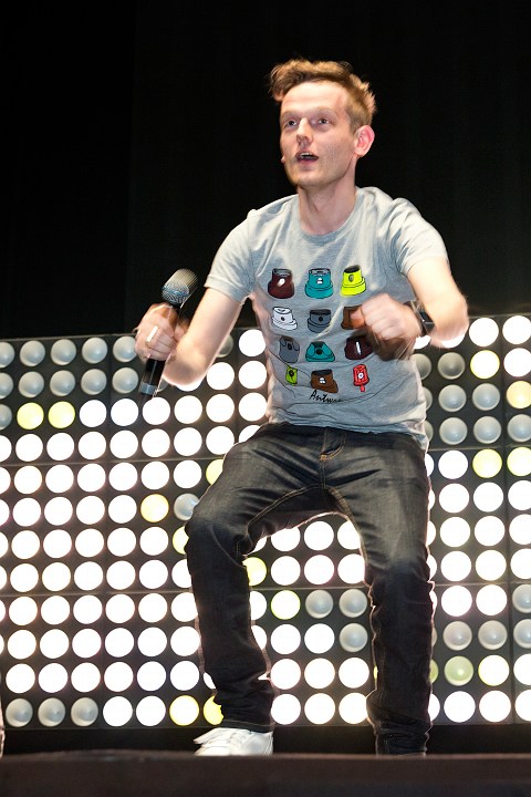 MNM Back to the 90's & 00's @ Sportpaleis, picture 65, photographed by Marc Verdonck - FrontView Magazine