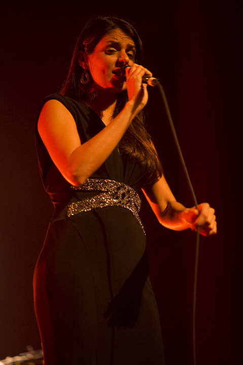Cuca Roseta @ De Roma, picture 6, photographed by Steven Stausens - FrontView Magazine