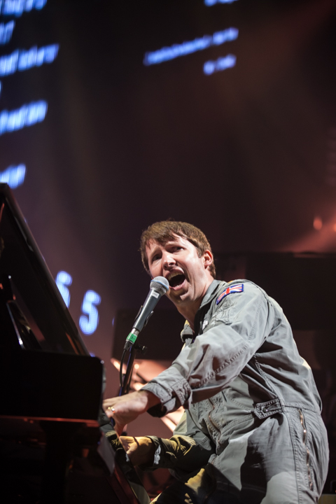 James Blunt @ Vorst Nationaal, picture 10, photographed by Dorien Goetschalckx - FrontView Magazine