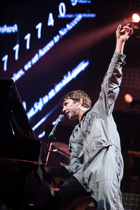 James Blunt @ Vorst Nationaal, picture 11, photographed by Dorien Goetschalckx - FrontView Magazine