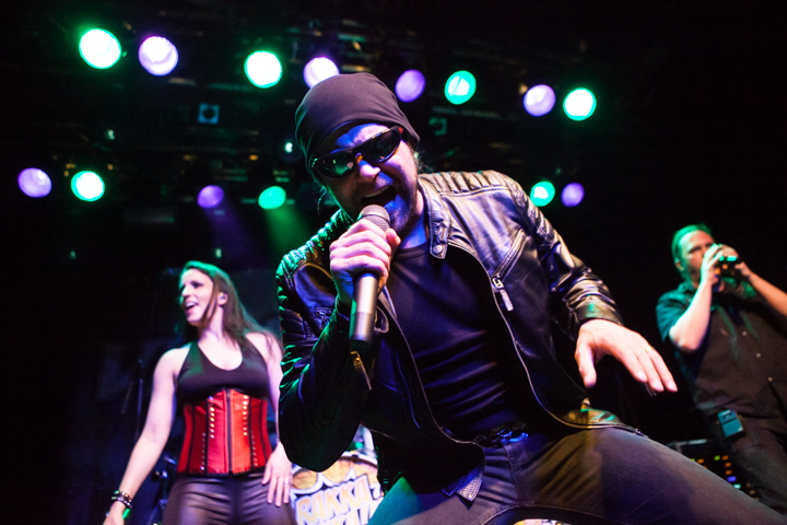 Van Canto @ 013, picture 14, photographed by Dorien Goetschalckx - FrontView Magazine