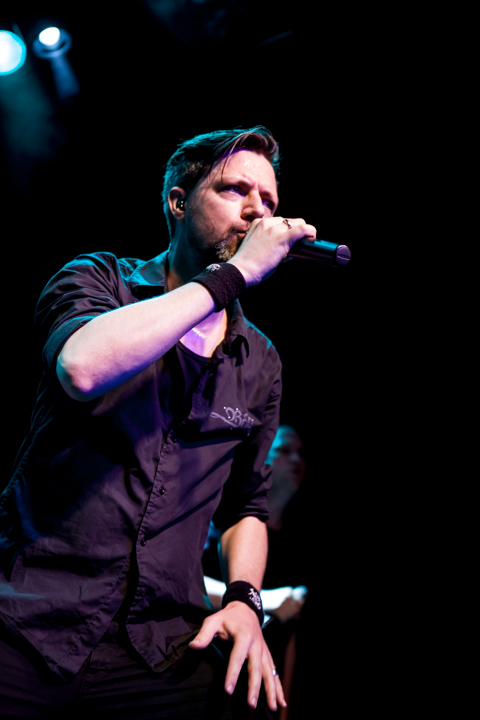 Van Canto @ 013, picture 16, photographed by Dorien Goetschalckx - FrontView Magazine