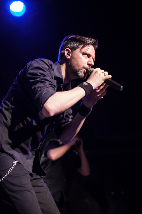 Van Canto @ 013, picture 17, photographed by Dorien Goetschalckx - FrontView Magazine