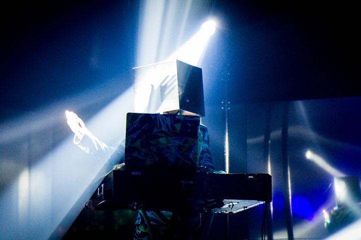 The Subs @ Ancienne Belgique, picture 8, photographed by Tom Stessens - FrontView Magazine