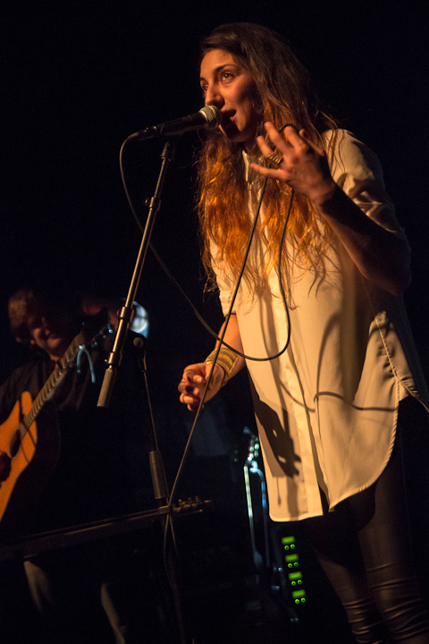 Intergalactic Lovers @ Arenbergschouwburg, picture 2, photographed by Walter Grimm - FrontView Magazine