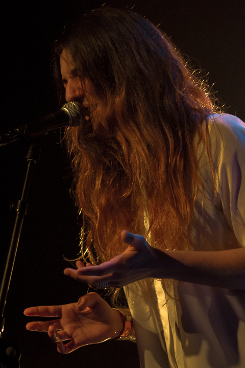 Intergalactic Lovers @ Arenbergschouwburg, picture 4, photographed by Walter Grimm - FrontView Magazine