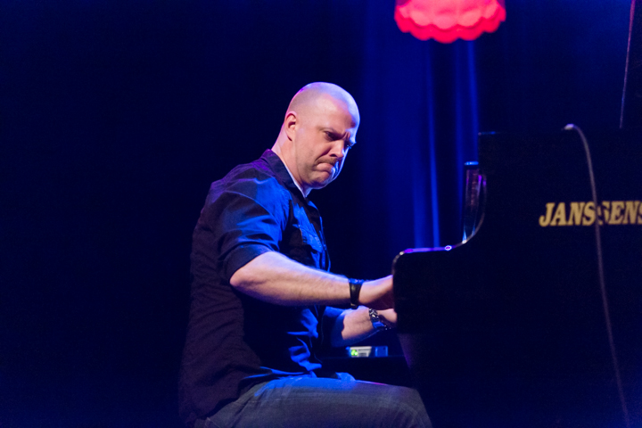 Jacob Karlzon @ De Casino Sint-Niklaas, picture 5, photographed by Guy Danneels - FrontView Magazine