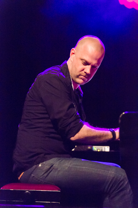 Jacob Karlzon @ De Casino Sint-Niklaas, picture 8, photographed by Guy Danneels - FrontView Magazine