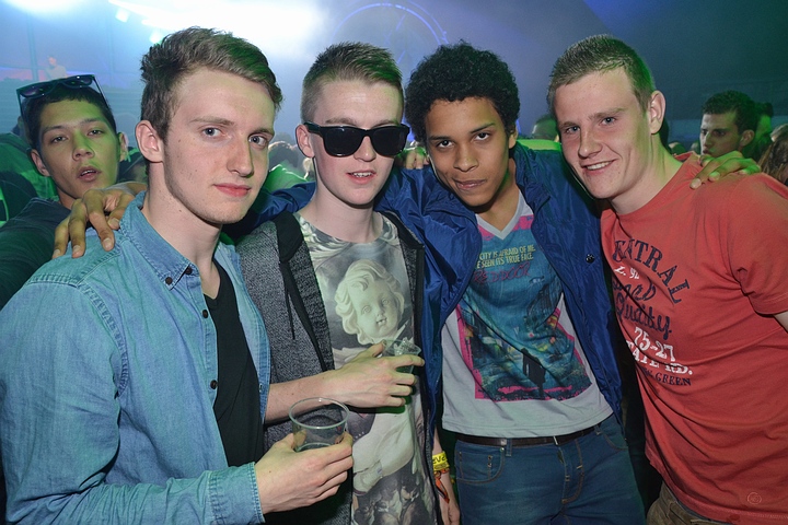 Daydream Festival 2014 @ Lommel, picture 58, photographed by Tom Van Tongerloo - FrontView Magazine