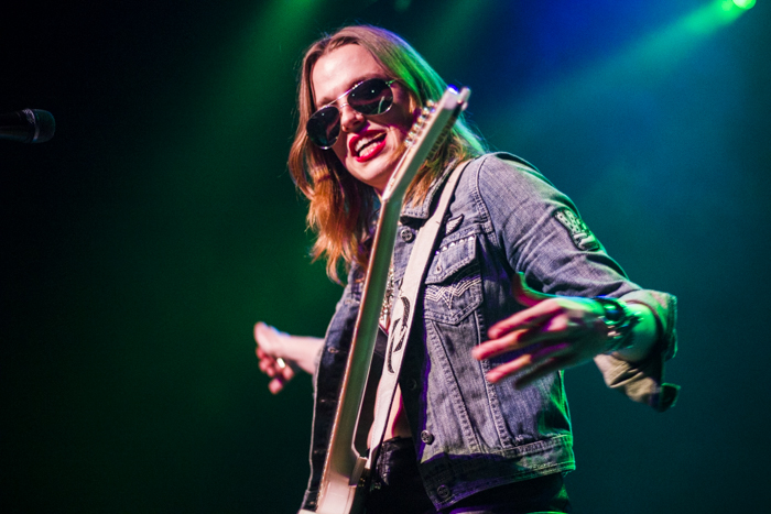 Halestorm + The Smoking Hearts + Dayshell @ Trix, picture 4, photographed by Geert Pieters - FrontView Magazine