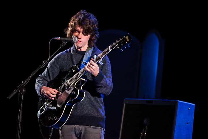 Joel Harries @ Koninklijk Circus, picture 10, photographed by Dorien Goetschalckx - FrontView Magazine
