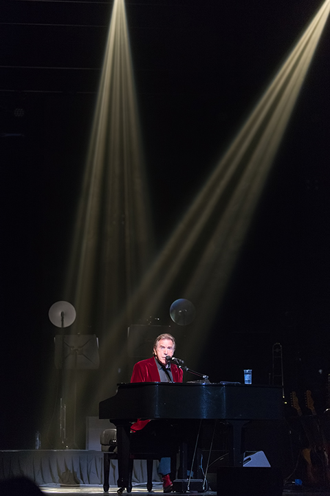 Will Tura & Andrei Lugovski @ Casino Kursaal, picture 2, photographed by Elke Briers - FrontView Magazine