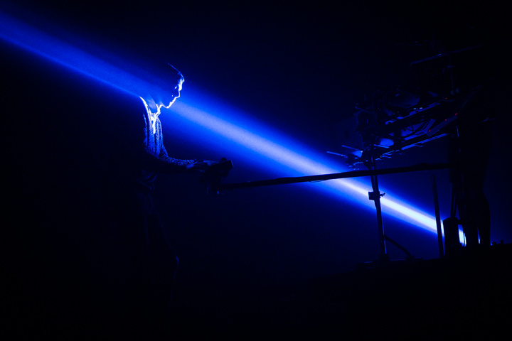 Stromae @ Lotto Arena, picture 15, photographed by Tom Stessens - FrontView Magazine