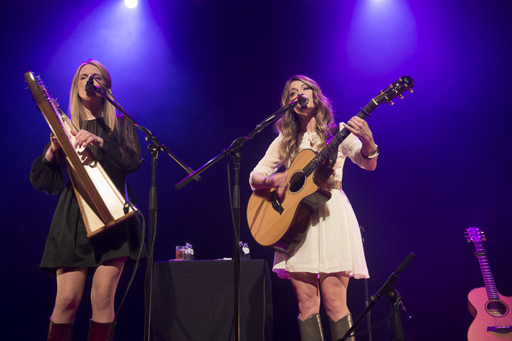 The Webb Sisters @ De Roma, picture 15, photographed by Steven Stausens - FrontView Magazine