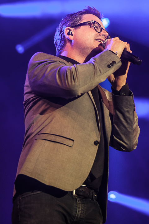 Guus Meeuwis @ Paaspop 2014, picture 4, photographed by Dorien Goetschalckx - FrontView Magazine