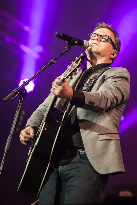 Guus Meeuwis @ Paaspop 2014, picture 11, photographed by Dorien Goetschalckx - FrontView Magazine