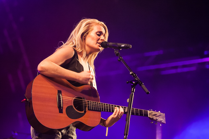 Miss Montreal @ Paaspop 2014, foto 1, foto's door Dorien Goetschalckx - FrontView Magazine