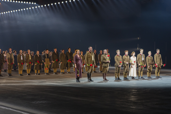 14-18 De Musical Cast & Crew, picture 9, photographed by Edwin Houdevelt - FrontView Magazine