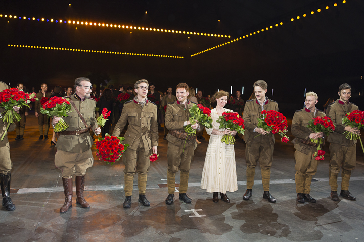 14-18 De Musical Cast & Crew, picture 11, photographed by Edwin Houdevelt - FrontView Magazine