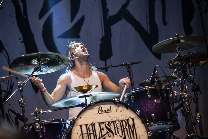 Halestorm @ Paaspop 2014, foto 2, foto's door Dorien Goetschalckx - FrontView Magazine