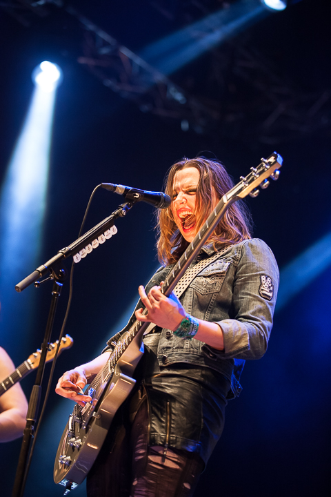 Halestorm @ Paaspop 2014, foto 3, foto's door Dorien Goetschalckx - FrontView Magazine