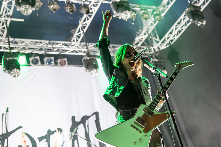 Halestorm @ Paaspop 2014, foto 7, foto's door Dorien Goetschalckx - FrontView Magazine