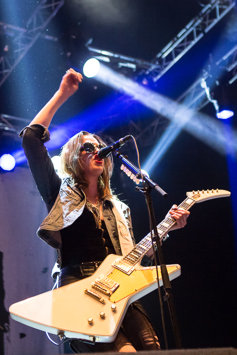 Halestorm @ Paaspop 2014, foto 14, foto's door Dorien Goetschalckx - FrontView Magazine
