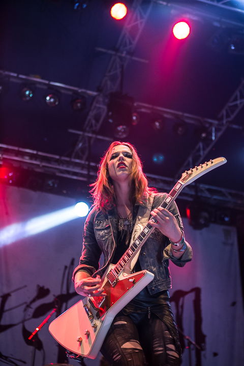 Halestorm @ Paaspop 2014, foto 21, foto's door Dorien Goetschalckx - FrontView Magazine