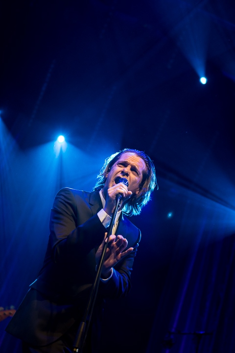 Hans Teeuwen & The Painkillers @ Paaspop 2014, foto 7, foto's door Dorien Goetschalckx - FrontView Magazine