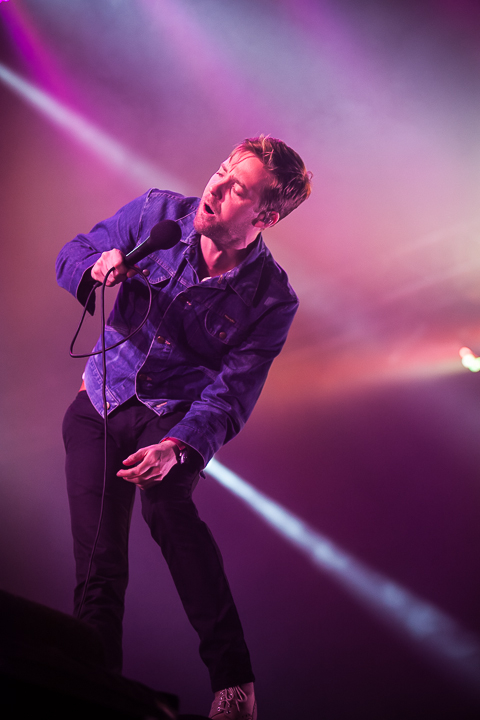 Kaiser Chiefs @ Paaspop 2014, foto 2, foto's door Dorien Goetschalckx - FrontView Magazine