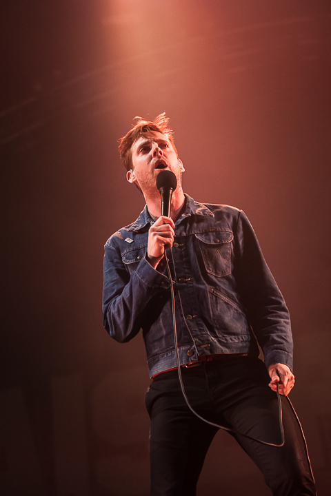Kaiser Chiefs @ Paaspop 2014, foto 9, foto's door Dorien Goetschalckx - FrontView Magazine