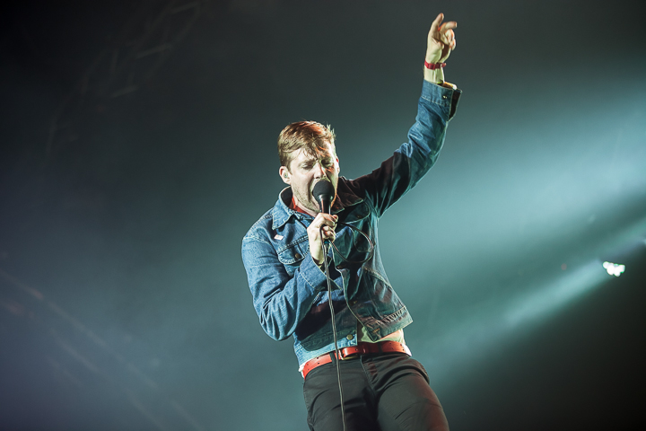 Kaiser Chiefs @ Paaspop 2014, foto 15, foto's door Dorien Goetschalckx - FrontView Magazine