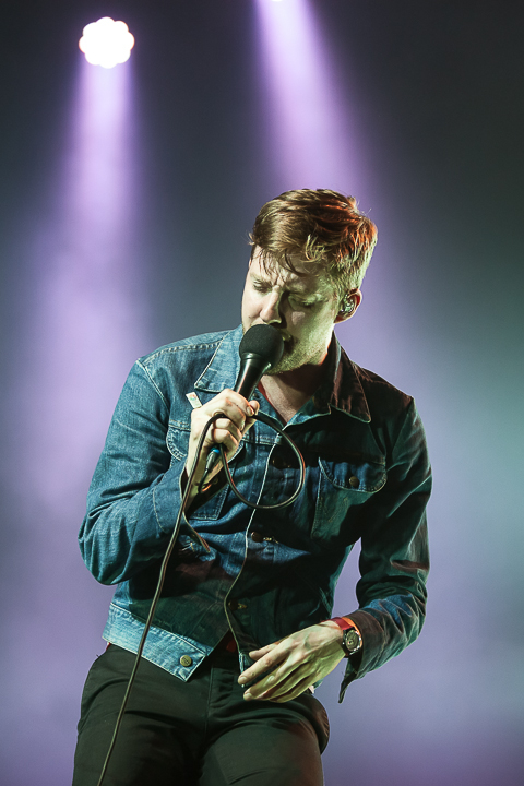 Kaiser Chiefs @ Paaspop 2014, foto 16, foto's door Dorien Goetschalckx - FrontView Magazine