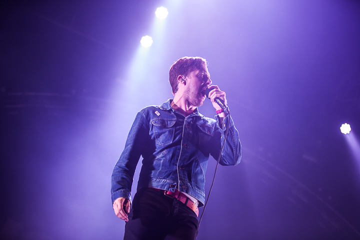 Kaiser Chiefs @ Paaspop 2014, foto 19, foto's door Dorien Goetschalckx - FrontView Magazine