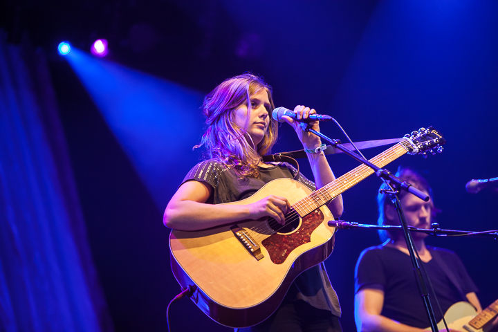 Maaike Ouboter @ Paaspop 2014, picture 1, photographed by Dorien Goetschalckx - FrontView Magazine