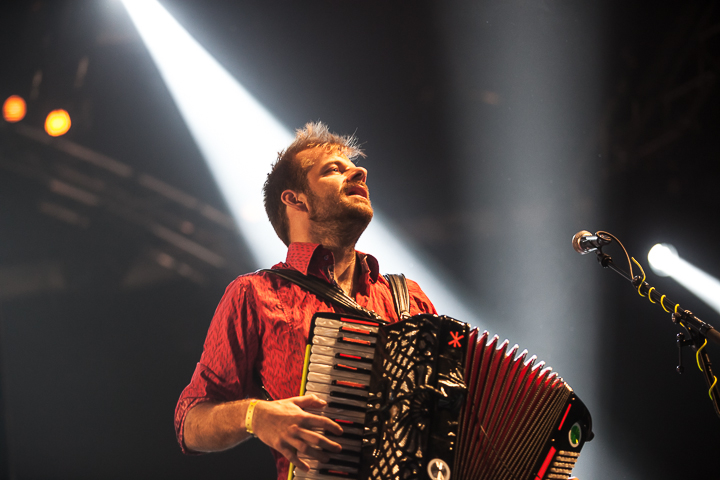 La Pegatina @ Paaspop 2014, foto 9, foto's door Dorien Goetschalckx - FrontView Magazine