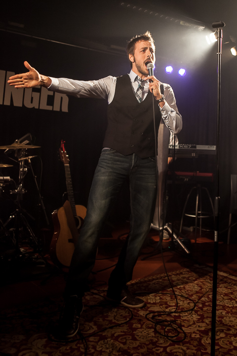 Guga Baúl @ De Singer, picture 4, photographed by Dorien Goetschalckx - FrontView Magazine