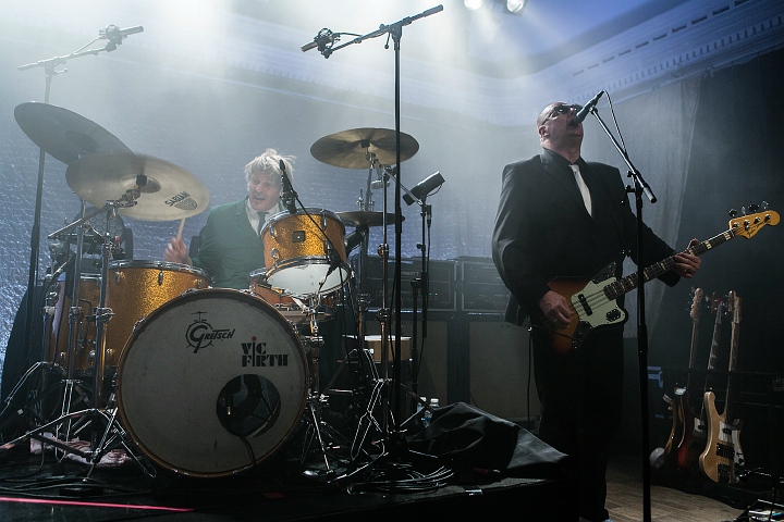 Triggerfinger @ De Casino, foto 1, foto's door Edwin Houdevelt - FrontView Magazine
