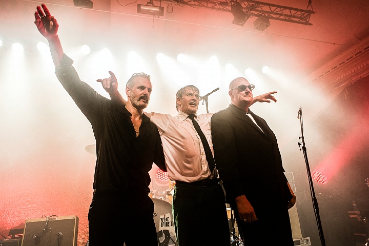 Triggerfinger @ De Casino, foto 49, foto's door Edwin Houdevelt - FrontView Magazine