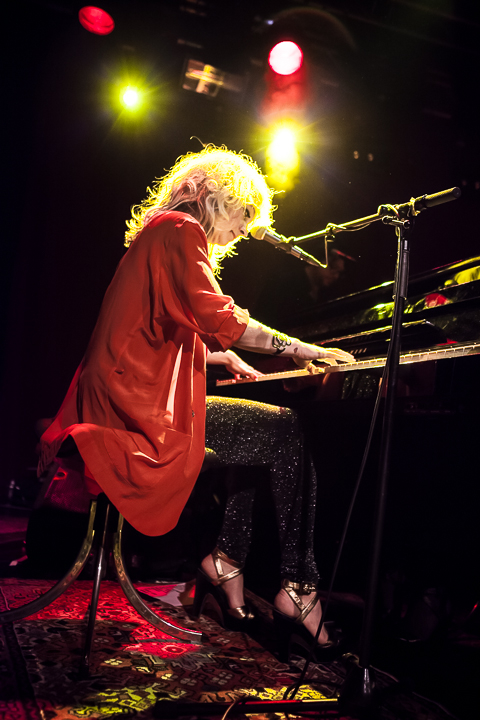 Jacqueline Govaert @ 013, foto 5, foto's door Dorien Goetschalckx - FrontView Magazine
