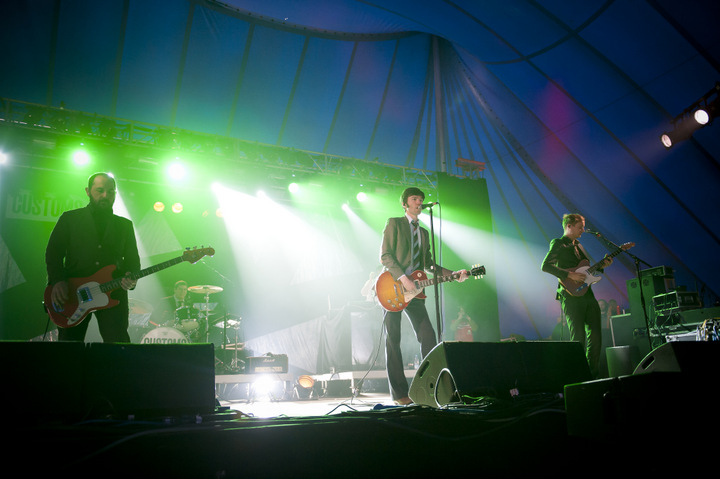 Customs @ festival aan zee De Panne, picture 2, photographed by Devid Camerlynck - FrontView Magazine