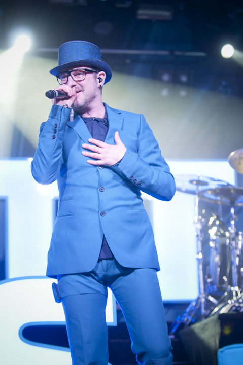 Les Truttes @ festival aan zee Depanne, picture 8, photographed by Devid Camerlynck - FrontView Magazine