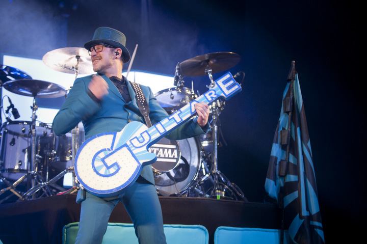 Les Truttes @ festival aan zee Depanne, picture 35, photographed by Devid Camerlynck - FrontView Magazine