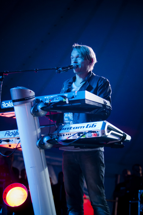 Milk Inc. @ festival aan zee Depanne, picture 24, photographed by Devid Camerlynck - FrontView Magazine
