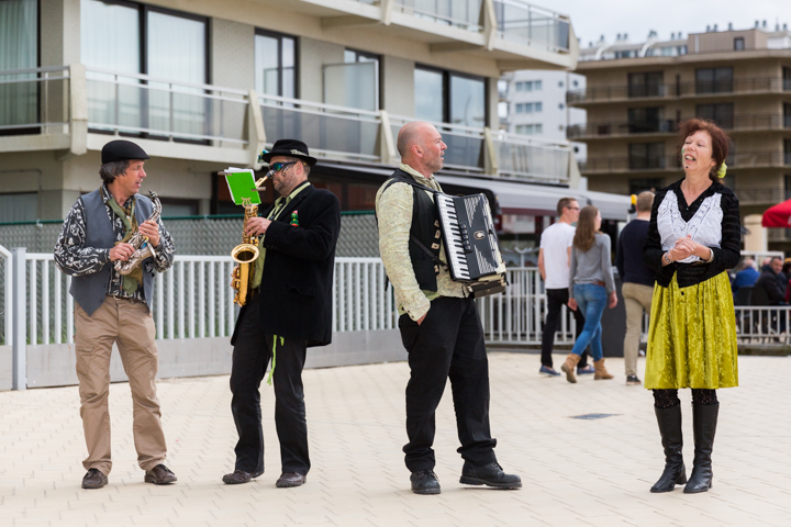 Murgafanfare Agrum & Straatanimatie @ festival aan zee De Panne, foto 31, foto's door Guy Danneels - FrontView Magazine