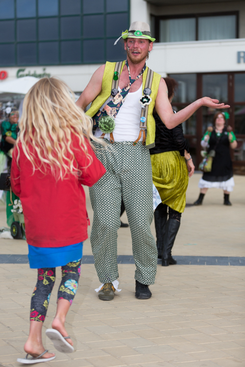 Murgafanfare Agrum & Straatanimatie @ festival aan zee De Panne, foto 53, foto's door Guy Danneels - FrontView Magazine